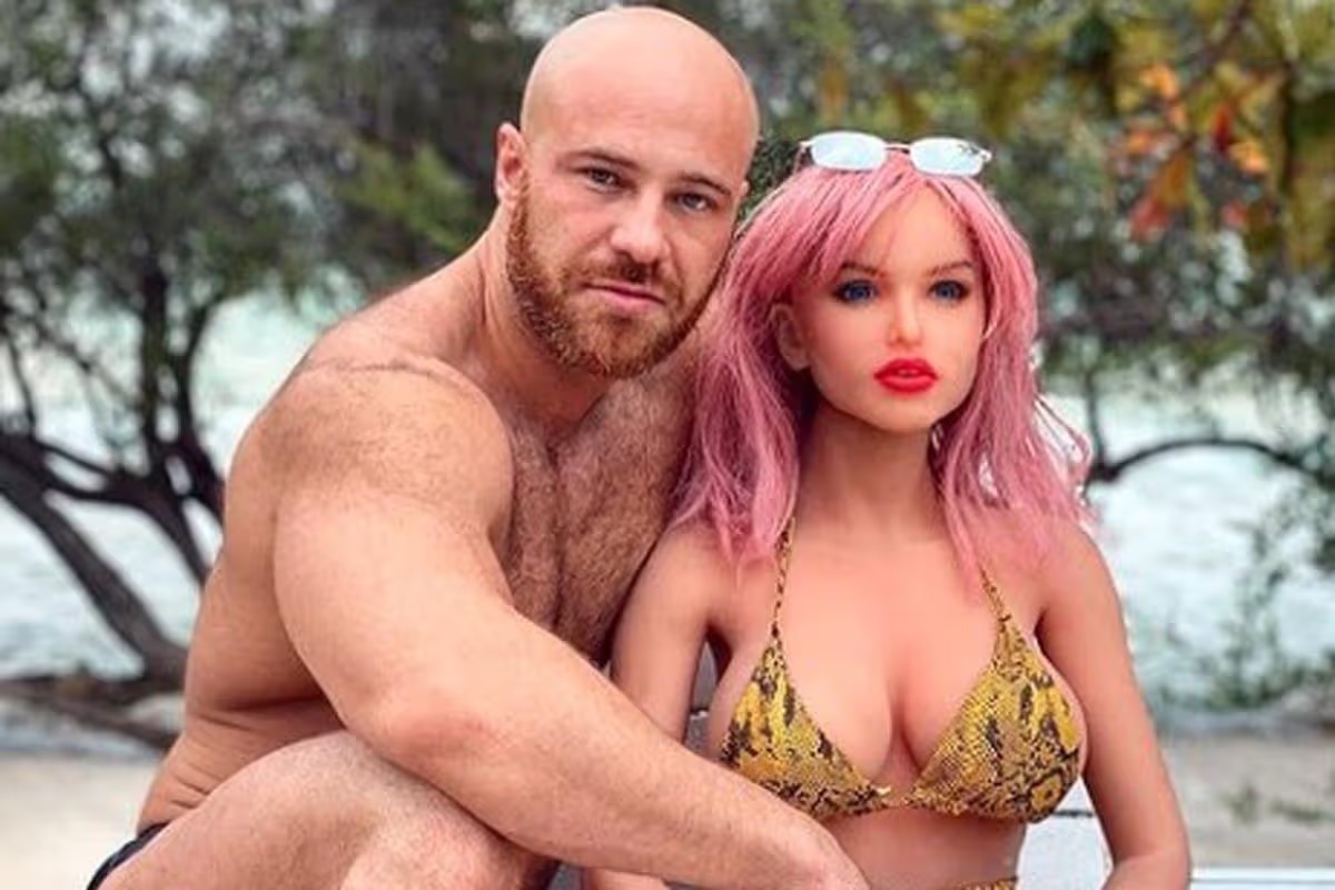 Customer Support and Service Quality at Sex Dolls Station